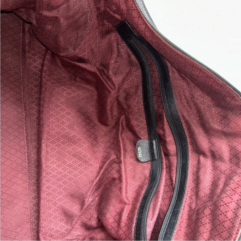 Black Gucci Leather Men's Duffel Bag - Picture 9 of 14